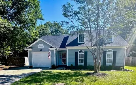 13905 Dannemara Dr, Pineville, NC 28134