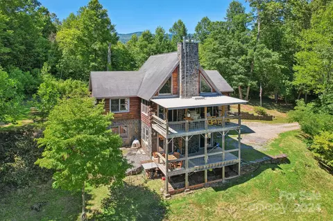 72 Tuhy Dr, Sylva, NC 28779