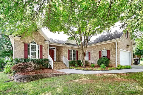 2257 Veery Ln, Rock Hill, SC 29732
