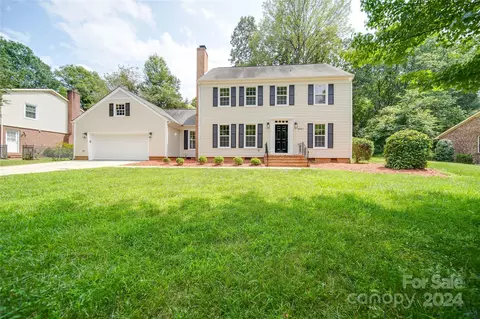 2947 Heathgate Rd, Charlotte, NC 28226