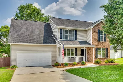 380 Eden Oaks Dr, Rock Hill, SC 29730