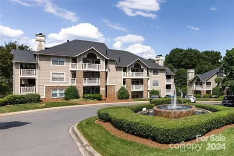 5009 Sharon Roa Rd #D, Charlotte, NC 28210