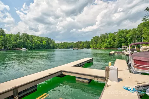 1603 Southpointe 226 Dr #226, Morganton, NC 28655