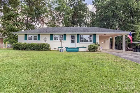 2048 Montclair Dr, Rock Hill, SC 29732