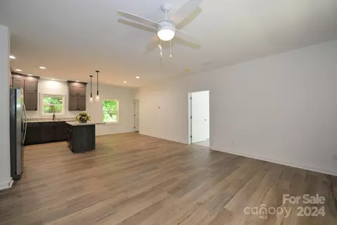 35 Fallen Oak Dr, Sylva, NC 28779 photo 9