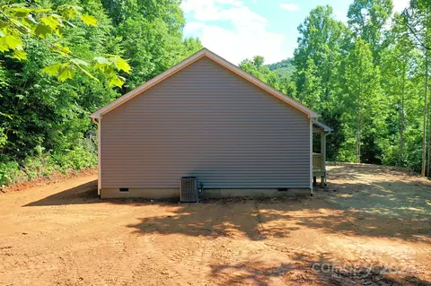 35 Fallen Oak Dr, Sylva, NC 28779 photo 4