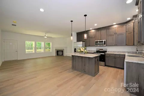35 Fallen Oak Dr, Sylva, NC 28779 photo 11