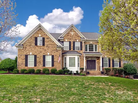 2459 Wellington Chase Dr, Concord, NC 28027