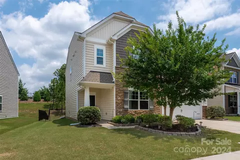 15017 Springwood Estate Dr, Charlotte, NC 28273
