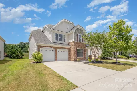 11402 Scottsman Trace Dr, Charlotte, NC 28273