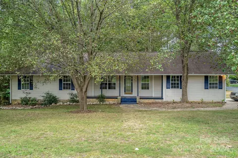 3343 Blackvine Dr, Matthews, NC 28105