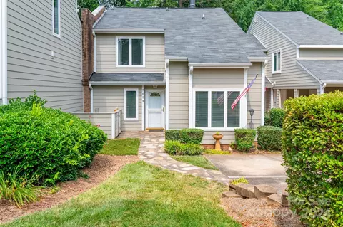 7604 Mariner Cove Dr, Cornelius, NC 28031