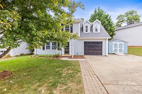 915 Cathedral Dr, Belmont, NC 28012