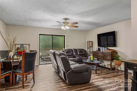 Living - 218 Davis Dr, Morganton, NC 28655 photo 1 of 2