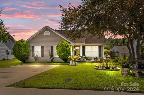 114 Milroy Ln, Mooresville, NC 28115