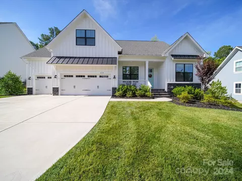 628 Preservation Dr, Fort Mill, SC 29715
