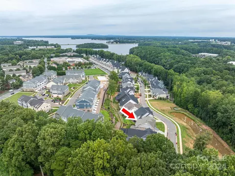View/Area - 811 Naples Dr, Davidson, NC 28036 photo 3 of 4