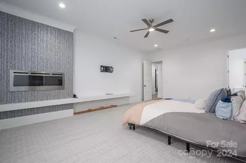 Bedroom - 811 Naples Dr, Davidson, NC 28036 photo 2 of 5