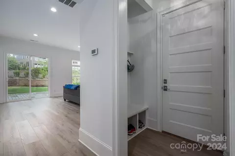 Entry Way - 811 Naples Dr, Davidson, NC 28036 photo 2 of 5