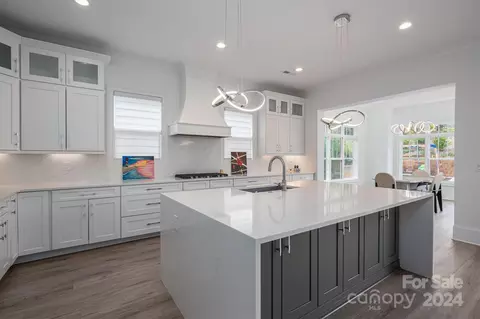 Kitchen - 811 Naples Dr, Davidson, NC 28036 photo 1 of 6