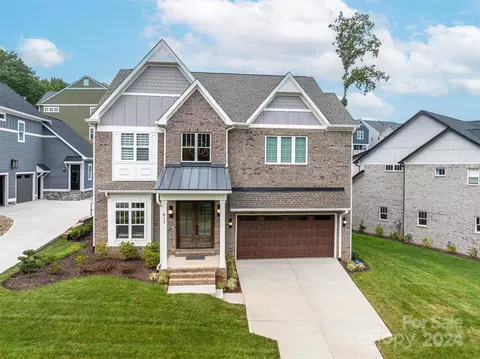 811 Naples Dr, Davidson, NC 28036
