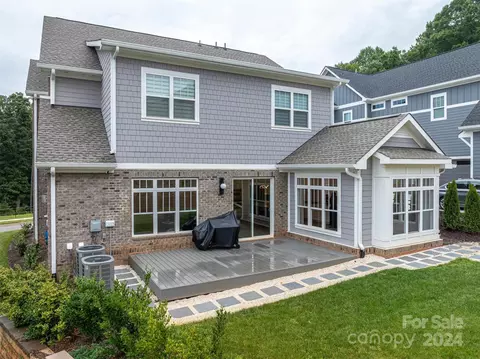 Exterior - 811 Naples Dr, Davidson, NC 28036 photo 6 of 6