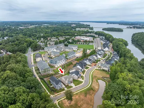 View/Area - 811 Naples Dr, Davidson, NC 28036 photo 1 of 4