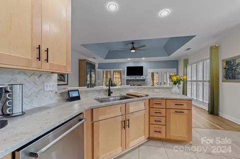 8127 Forest Shadow Cir, Cornelius, NC 28031 photo 23