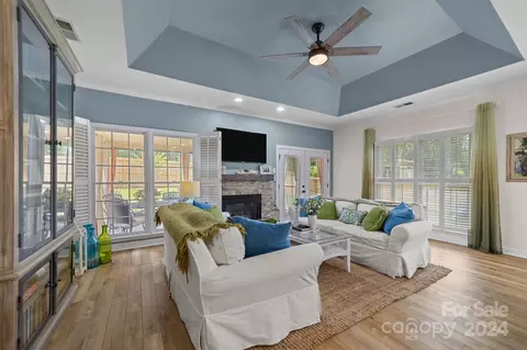 8127 Forest Shadow Cir, Cornelius, NC 28031 photo 15