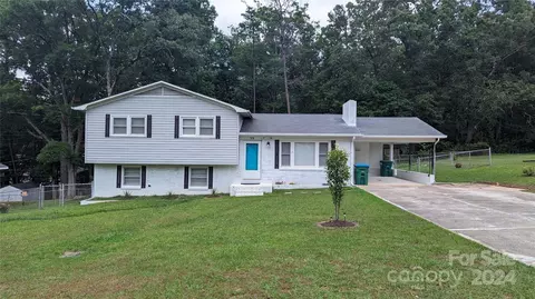 305 Tennessee Ave, Bessemer City, NC 28016