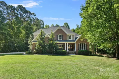 158 Waterbury Dr, Mooresville, NC 28117
