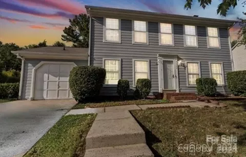 2828 Silkstream Ln, Charlotte, NC 28262