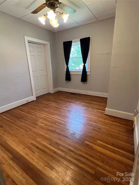 Bedroom - 804 Rutherford Rd, Marion, NC 28752 photo 4 of 5