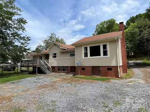 Exterior - 804 Rutherford Rd, Marion, NC 28752 photo 6 of 9