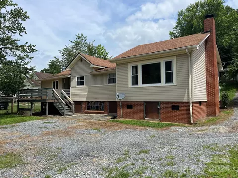 Exterior - 804 Rutherford Rd, Marion, NC 28752 photo 4 of 9
