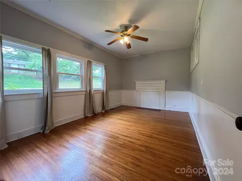 Living - 804 Rutherford Rd, Marion, NC 28752 photo 5 of 5