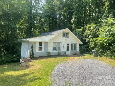 812 4th Street Se Pl SE, Hickory, NC 28602
