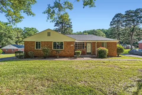 3226 Minnesota Rd, Charlotte, NC 28208