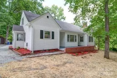 725 E Wade St, Wadesboro, NC 28170