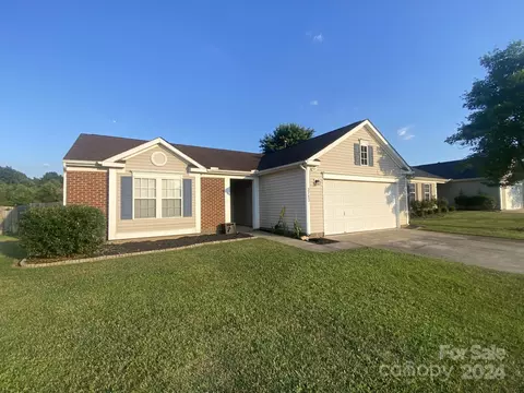 3713 Cardinal Bluff Ln, Indian Trail, NC 28079