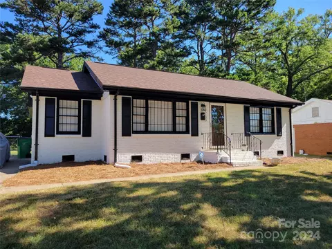 5123 Cinderella Rd, Charlotte, NC 28213