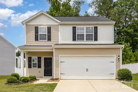6534 Paw Village Rd, Charlotte, NC 28214