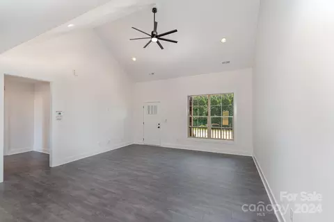 134 Galliher Rd, Harmony, NC 28634 photo 6