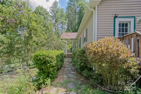 Exterior - 124 Wilds Branch Rd, Marshall, NC 28753 photo 4 of 16