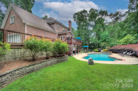 14824 Hickory View Ln, Charlotte, NC 28278