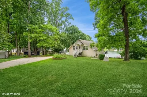111 Lynnbrook Ln, Mooresville, NC 28117