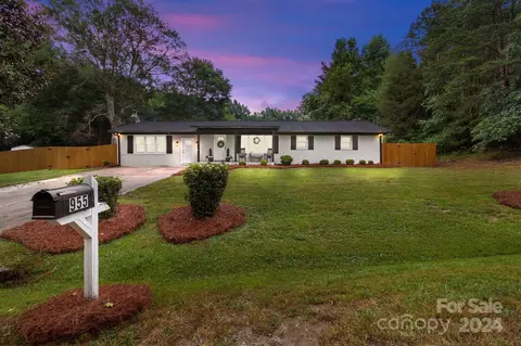 955 Lakeview Rd, Salisbury, NC 28147