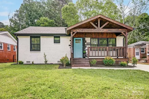 1904 Welch Pl, Charlotte, NC 28216