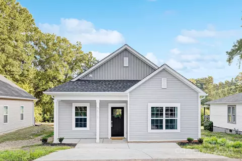 134 Lauren Ct, Gastonia, NC 28056