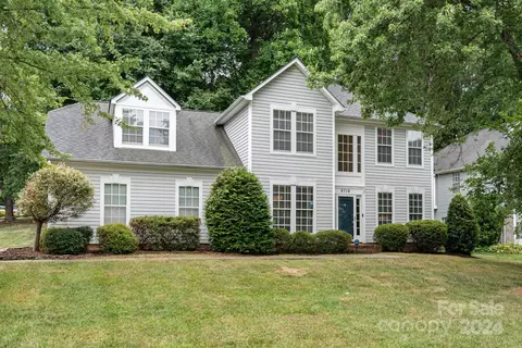 8716 Mccartney Way, Charlotte, NC 28216